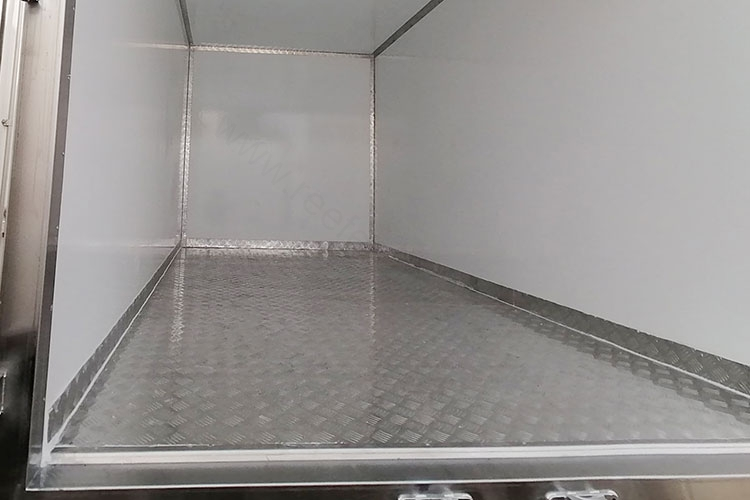 Piso de tubería rectangular